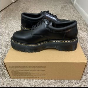 8053 Doc Martens